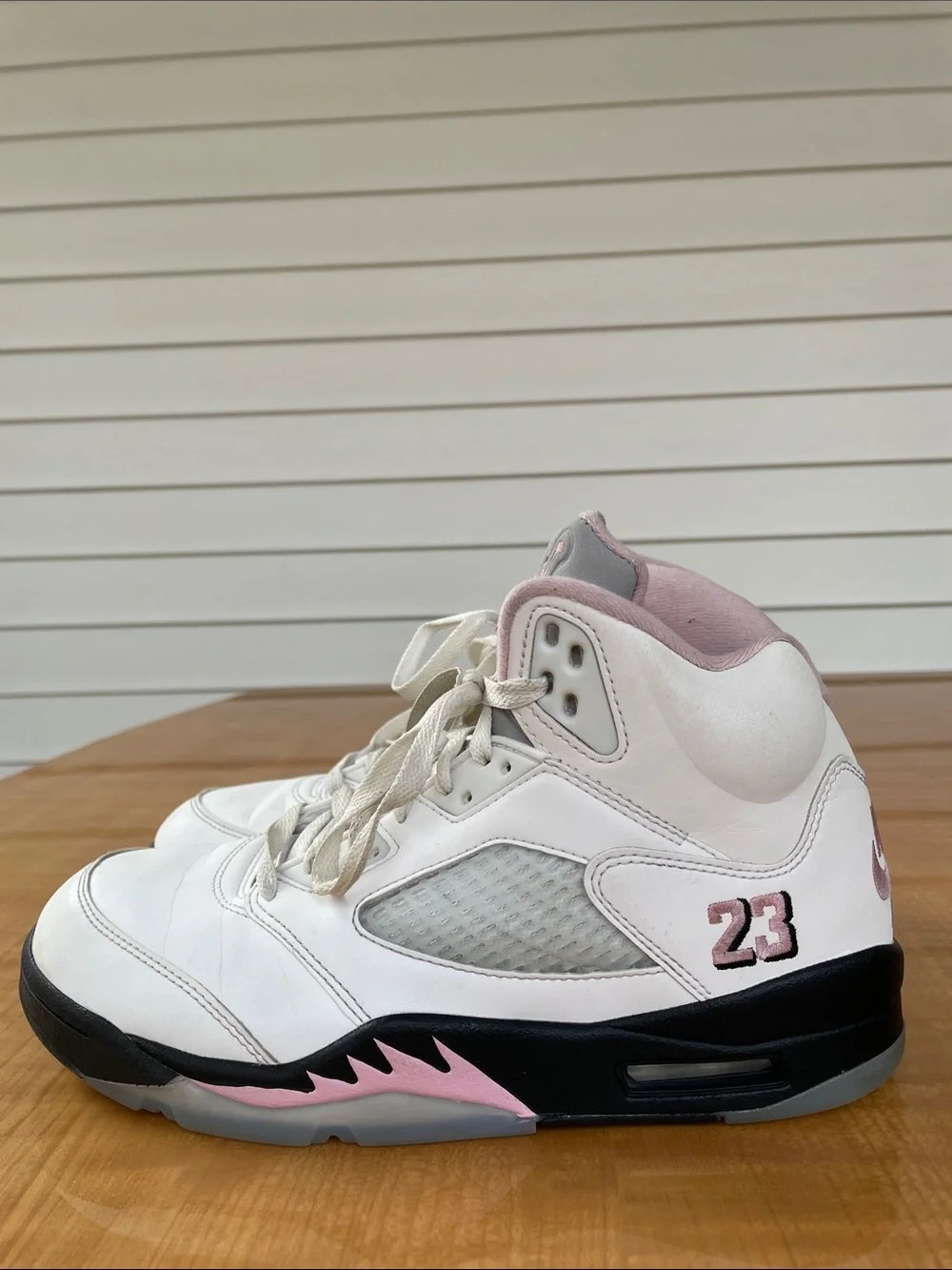 Air Jordan 5 Retro Mens Soft Pink Sneakers Size 8 NBA Basketball Streetwear